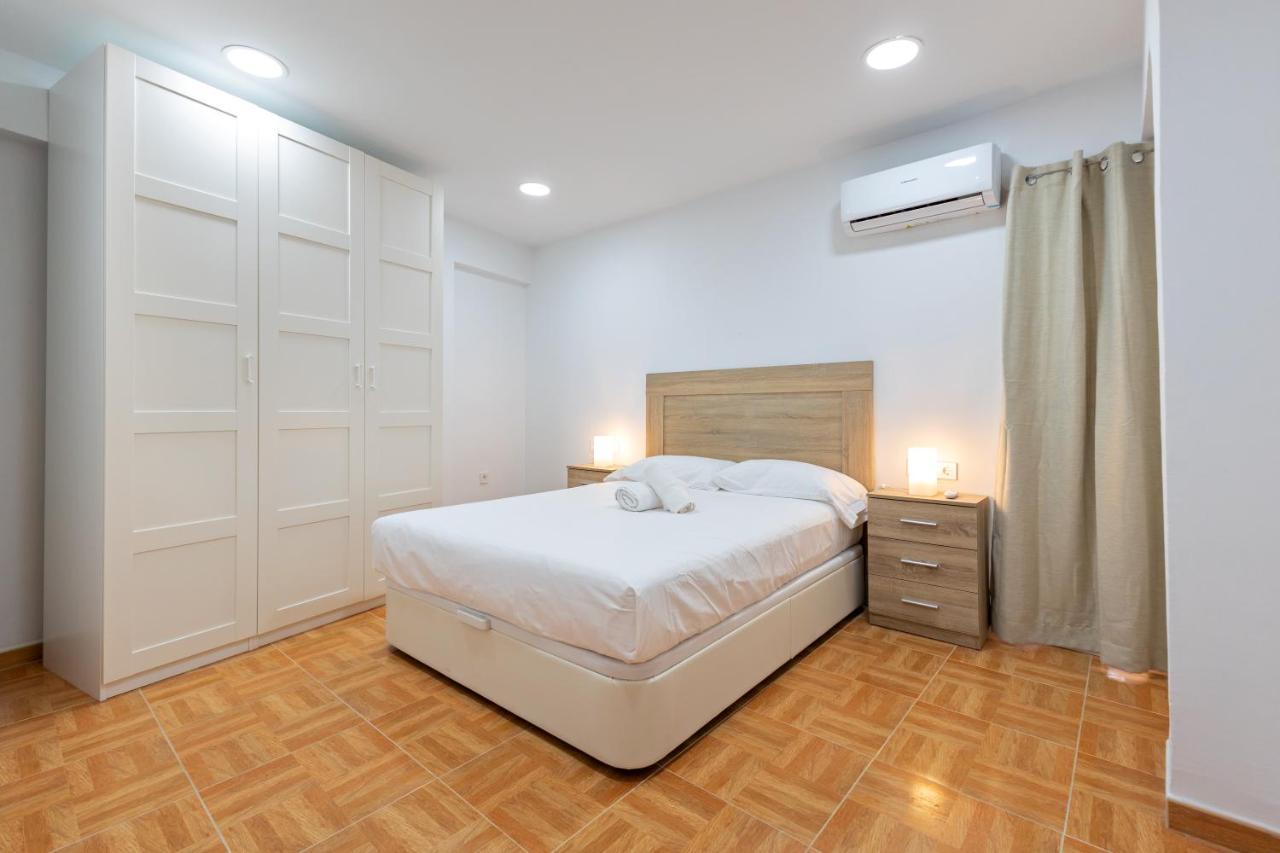 Charming 2 Bedroom Apartment At Triana Center By Oui Севілья Екстер'єр фото