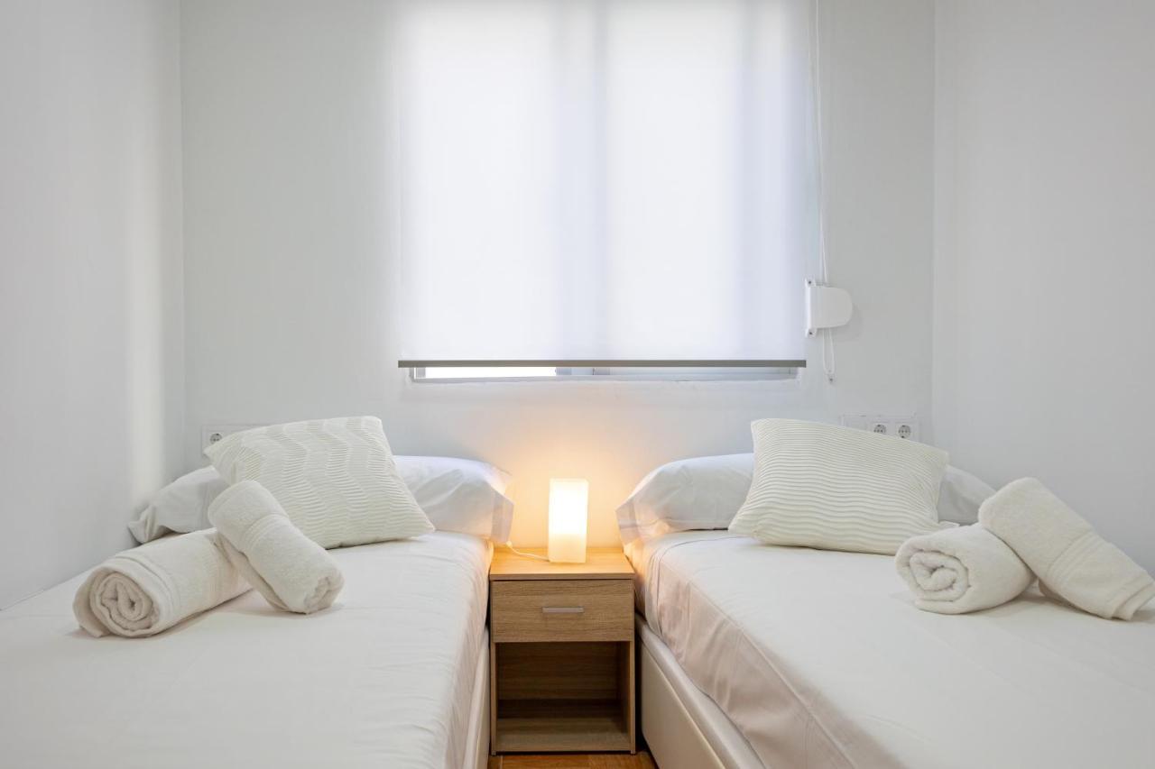 Charming 2 Bedroom Apartment At Triana Center By Oui Севілья Екстер'єр фото